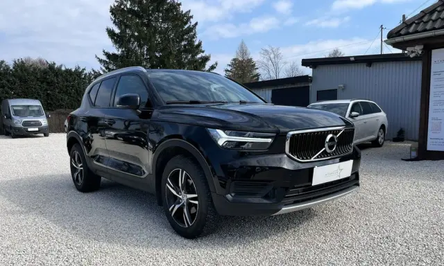 VOLVO XC 40 T3 Geartronic Momentum