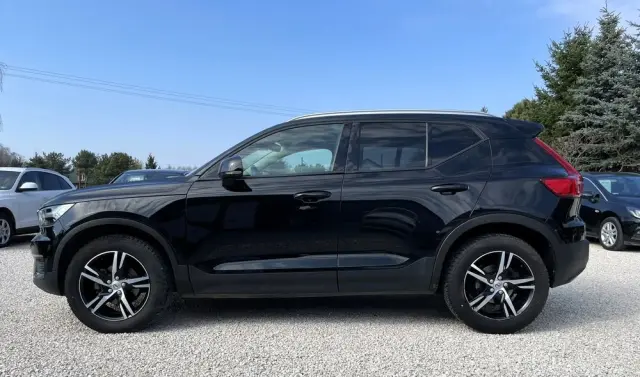 VOLVO XC 40 T3 Geartronic Momentum