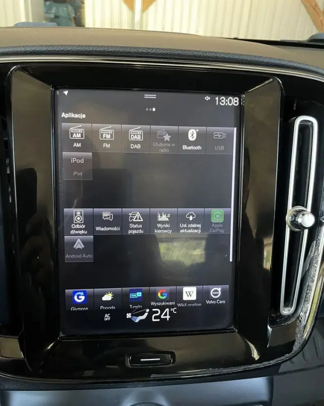 VOLVO XC 40 T3 Geartronic Momentum