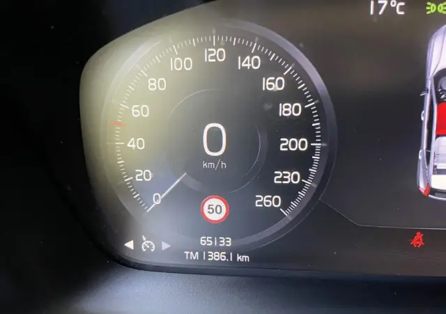 VOLVO XC 40 T3 Geartronic Momentum