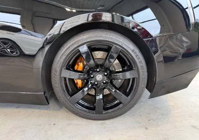 NISSAN GT-R Black Edition