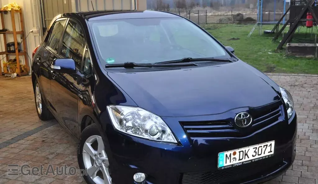 TOYOTA Auris 1.6 16V Valvematic (132 KM)