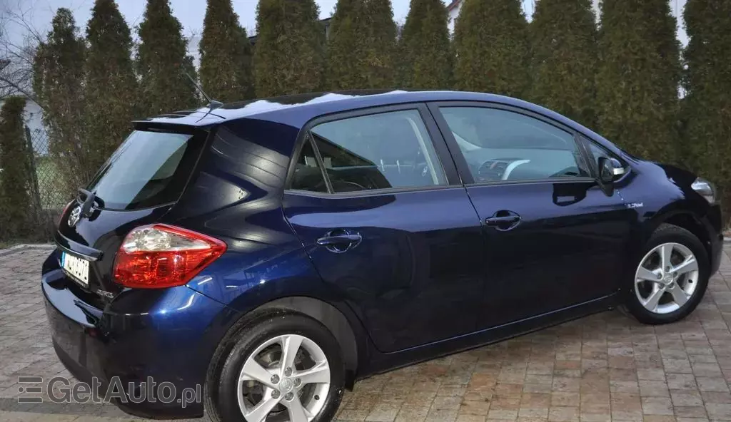 TOYOTA Auris 1.6 16V Valvematic (132 KM)
