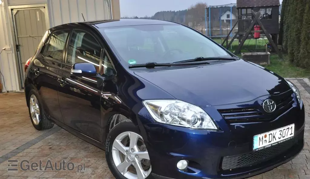TOYOTA Auris 1.6 16V Valvematic (132 KM)