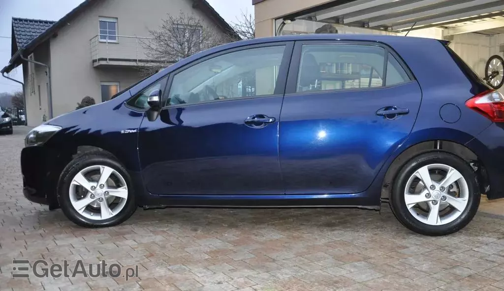 TOYOTA Auris 1.6 16V Valvematic (132 KM)