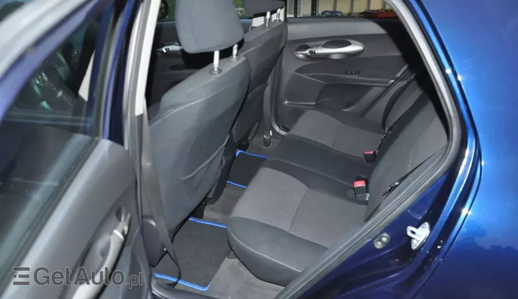 TOYOTA Auris 1.6 16V Valvematic (132 KM)