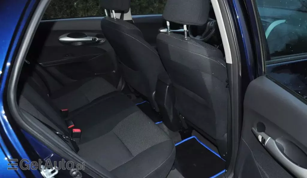 TOYOTA Auris 1.6 16V Valvematic (132 KM)