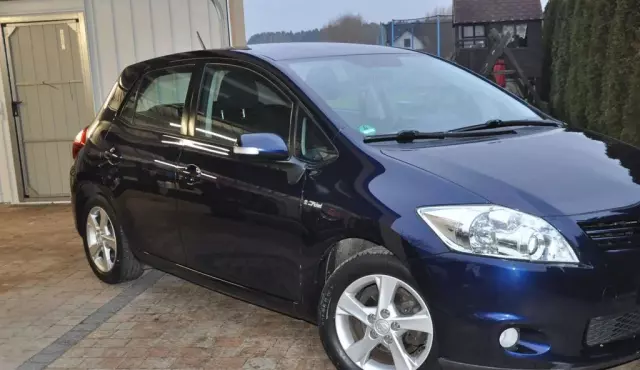 TOYOTA Auris 1.6 16V Valvematic (132 KM)