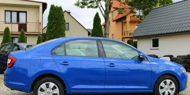 SKODA Rapid 