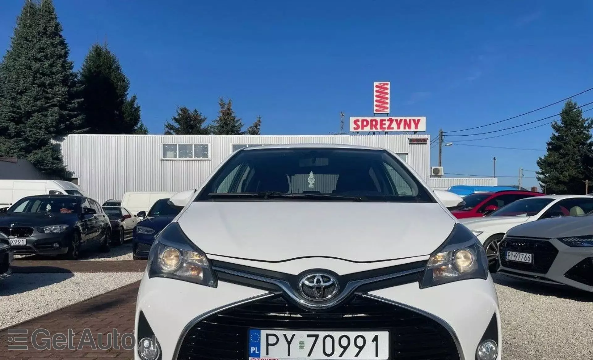 TOYOTA Yaris 