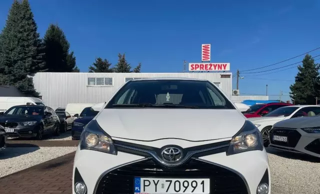 TOYOTA Yaris 