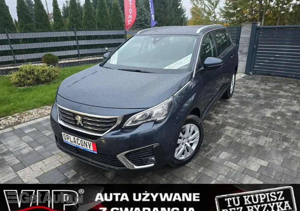 PEUGEOT 5008 