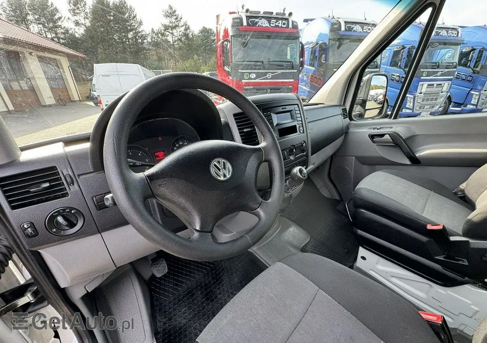 VOLKSWAGEN Crafter 