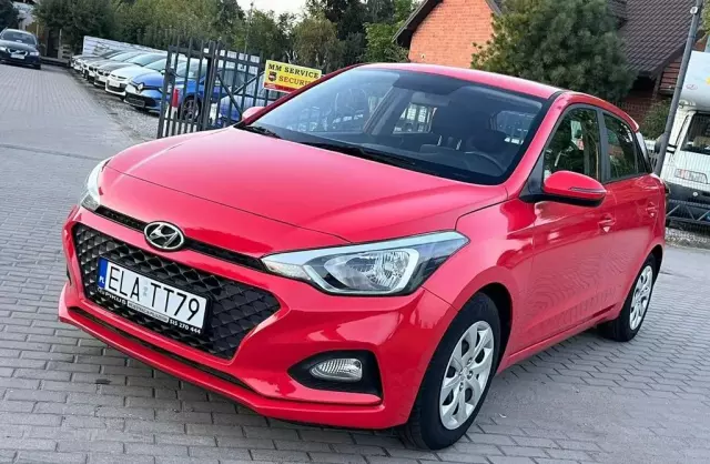 HYUNDAI I20 