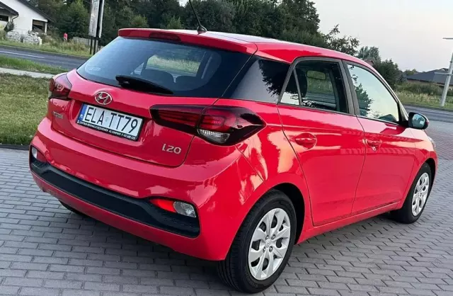 HYUNDAI I20 