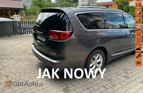 CHRYSLER Pacifica 
