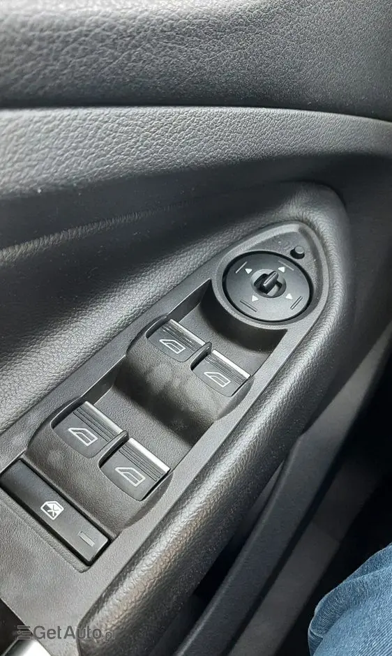 FORD Kuga 2.0 TDCi 2x4 Trend