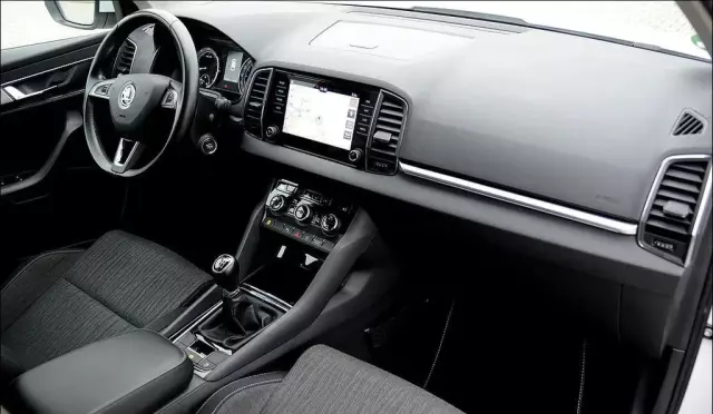SKODA Karoq 