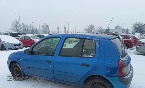 RENAULT Clio 