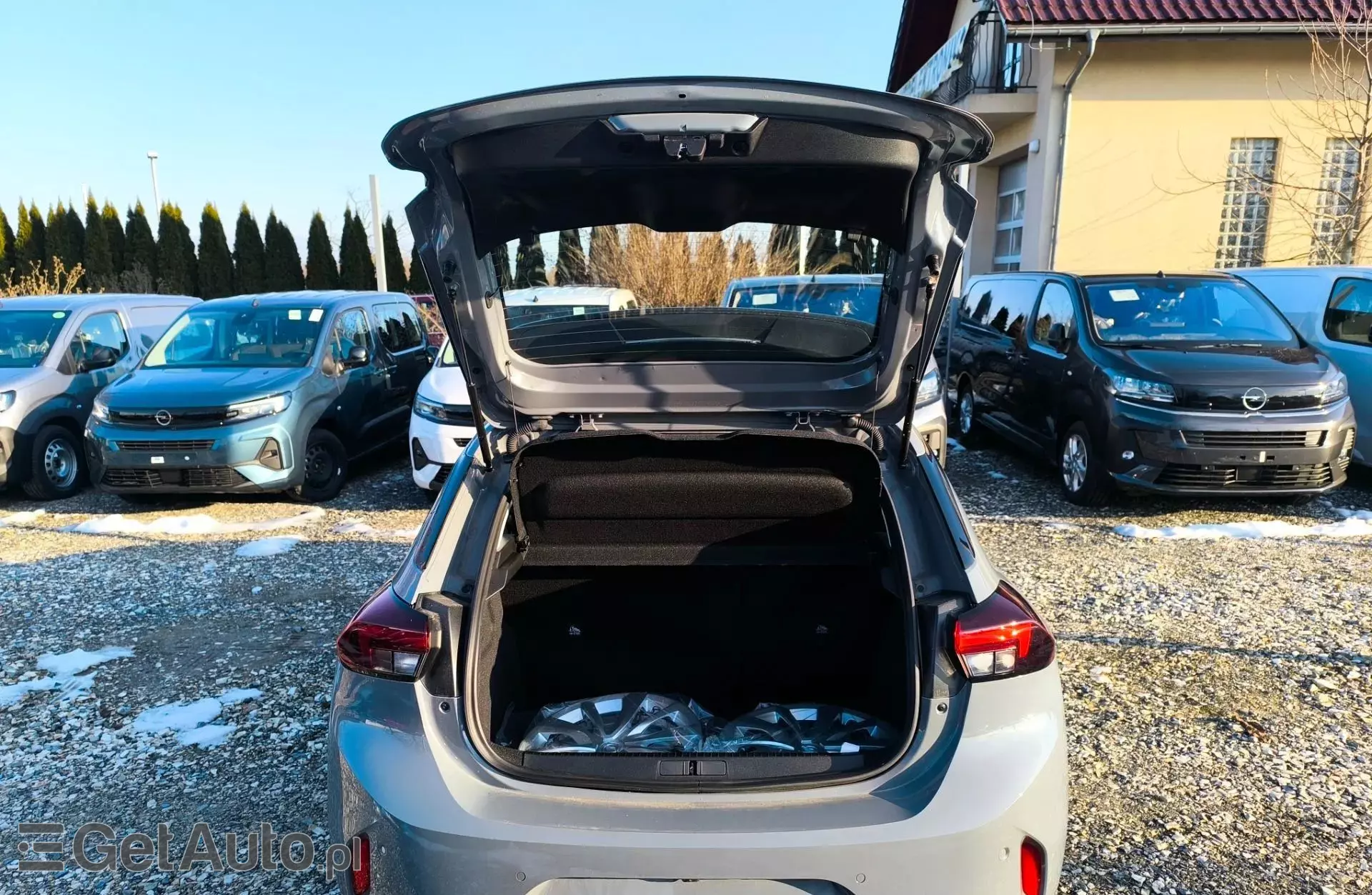 OPEL Corsa 1.2 Turbo (100 KM)