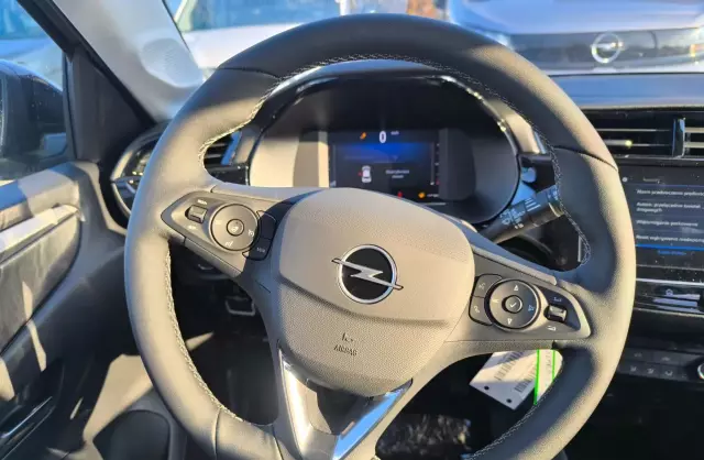 OPEL Corsa 1.2 Turbo (100 KM)