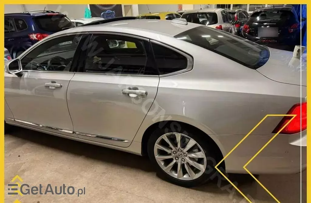 VOLVO S90 