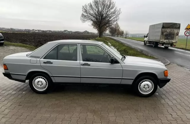 MERCEDES-BENZ W 201 (190) 