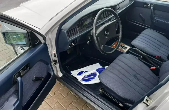 MERCEDES-BENZ W 201 (190) 