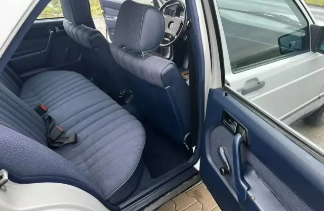 MERCEDES-BENZ W 201 (190) 