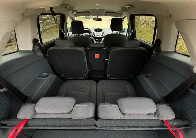 FORD Grand C-MAX 1.6 EcoBoost Titanium