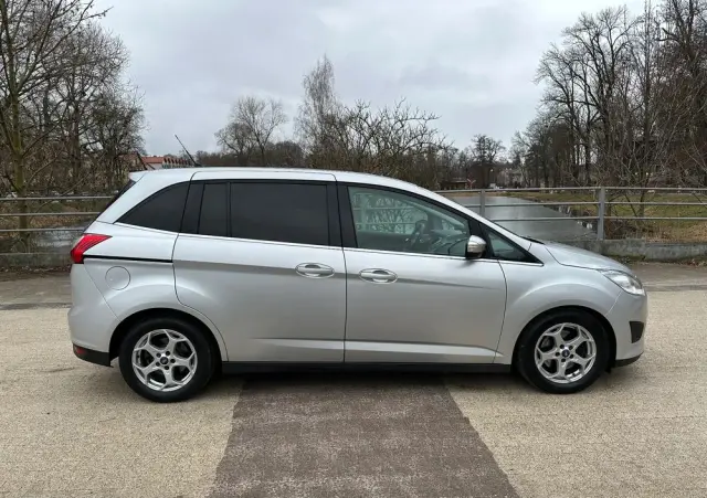 FORD Grand C-MAX 1.6 EcoBoost Titanium