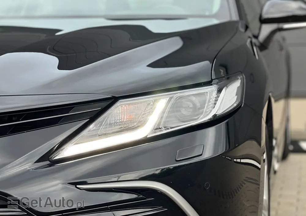 TOYOTA Camry 2.5 Hybrid Comfort CVT
