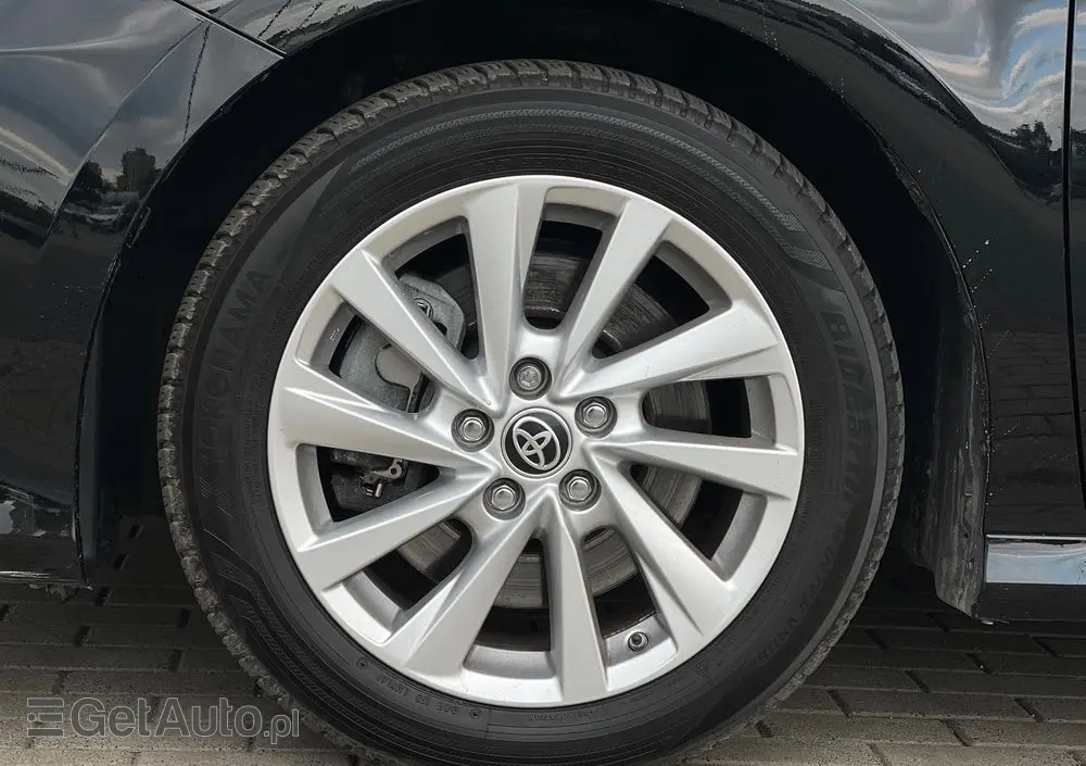 TOYOTA Camry 2.5 Hybrid Comfort CVT