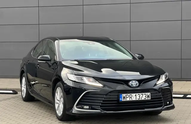 TOYOTA Camry 2.5 Hybrid Comfort CVT