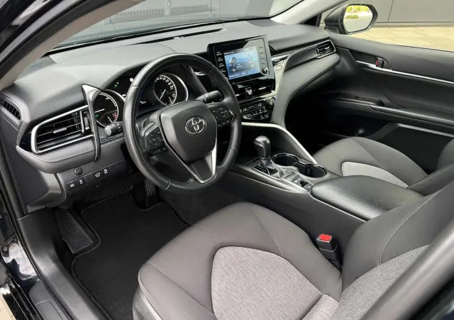 TOYOTA Camry 2.5 Hybrid Comfort CVT