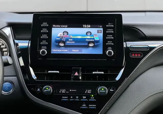 TOYOTA Camry 2.5 Hybrid Comfort CVT