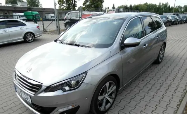 PEUGEOT 308 