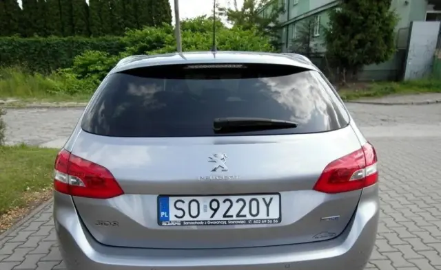 PEUGEOT 308 