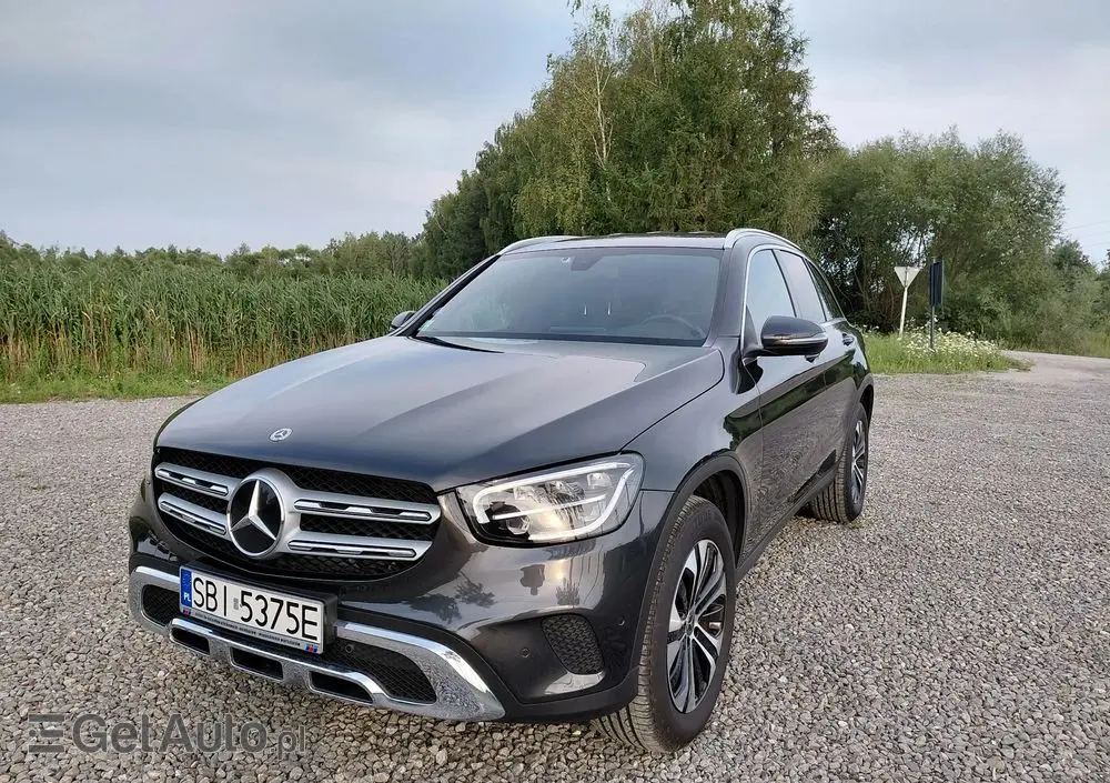 MERCEDES-BENZ GLC 