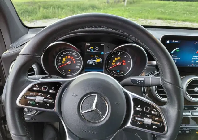 MERCEDES-BENZ GLC 