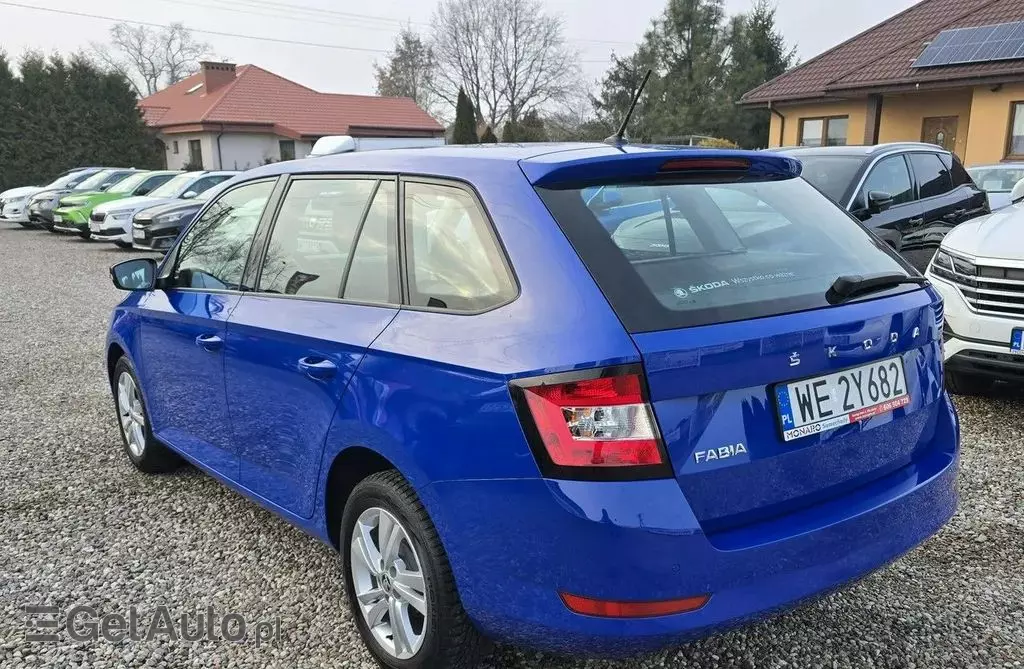 SKODA Fabia 