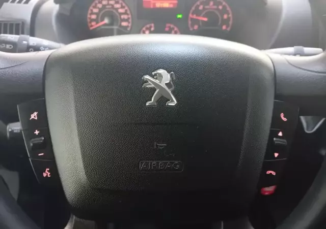 PEUGEOT Boxer 