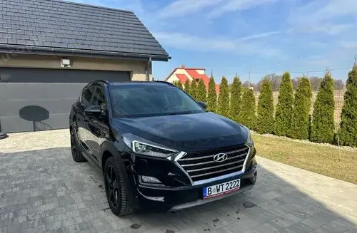 HYUNDAI Tucson 