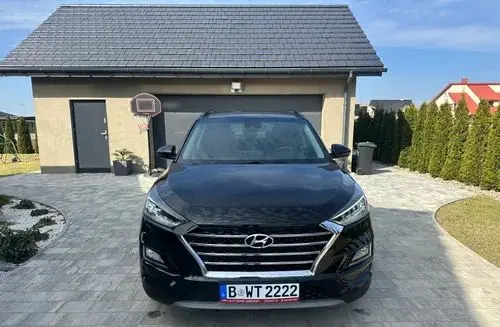 HYUNDAI Tucson 