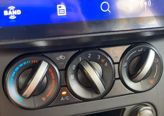 NISSAN Qashqai 1.6 Acenta