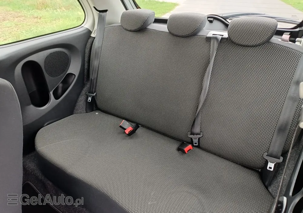 NISSAN Micra 1.2 acenta