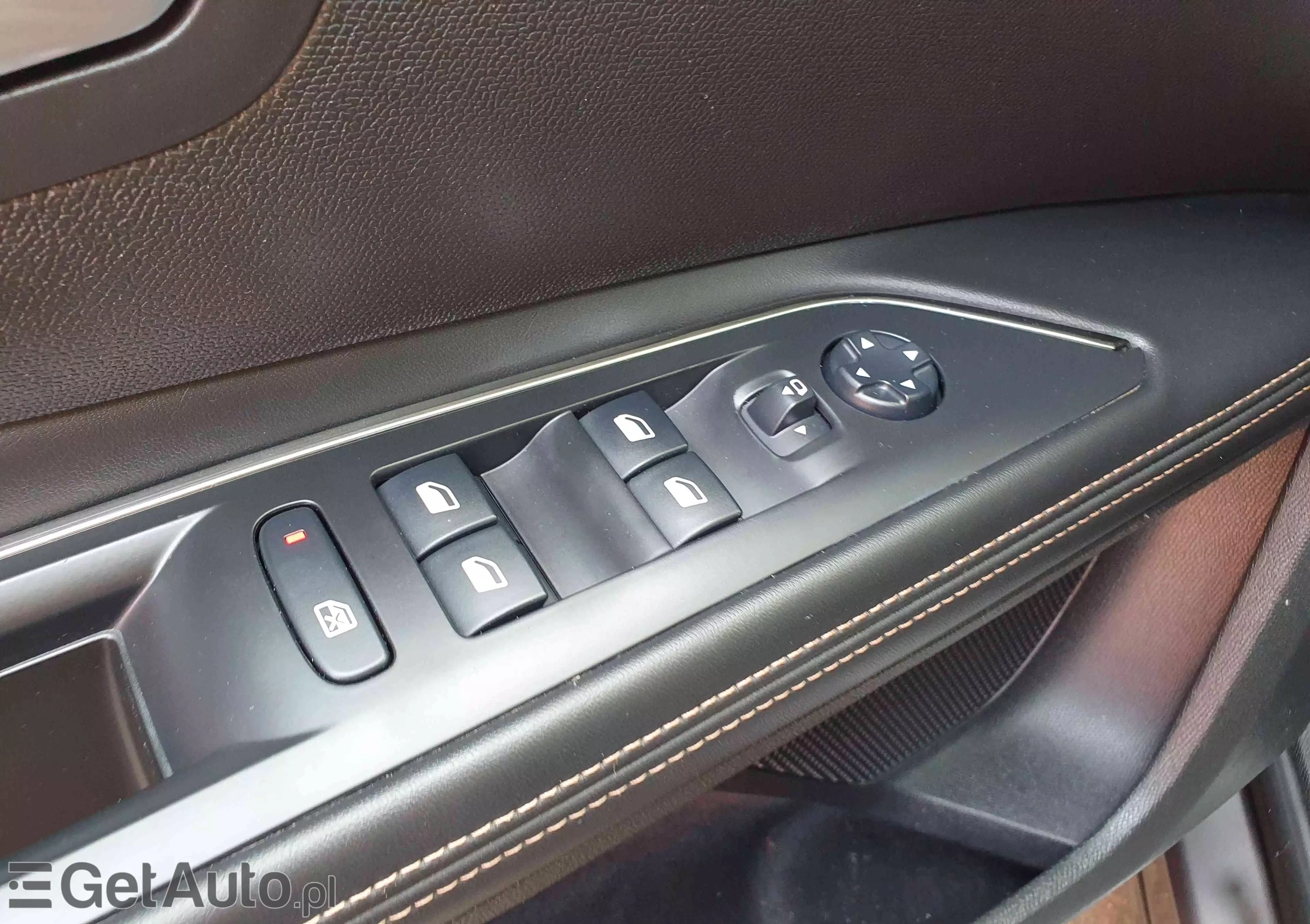 PEUGEOT 5008 BlueHDI 120 EAT6 Stop & Start Business Line