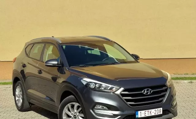 HYUNDAI Tucson 