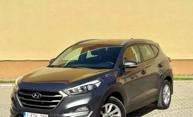 HYUNDAI Tucson 