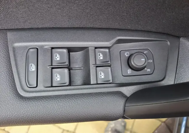 VOLKSWAGEN Tiguan 2.0 TDI SCR Life